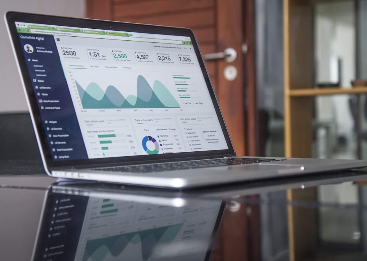EMAIL & LIFECYCLE MARKETING